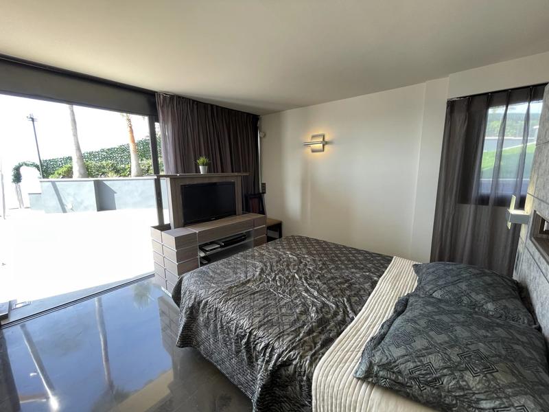 Villa - 224 m² - 5 pièces