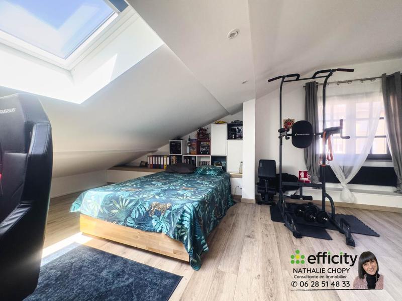 Maison - 199 m² - 7 pièces