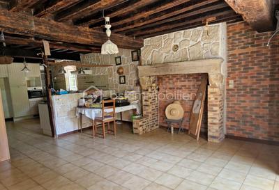 Maison en pierre - 174 m² - 8 pièces