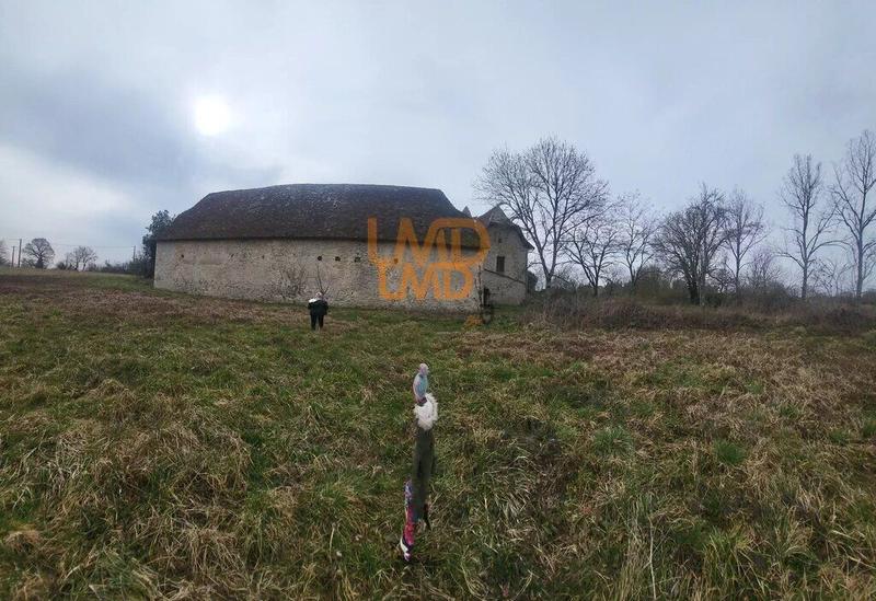 Corps de ferme - 150 m² - 4 pièces