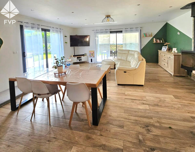 Maison - 160 m² - 7 pièces