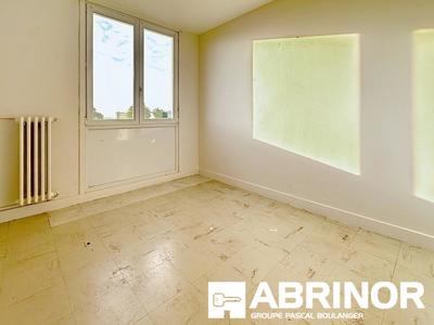 Studio - 44 m² - 2 pièces