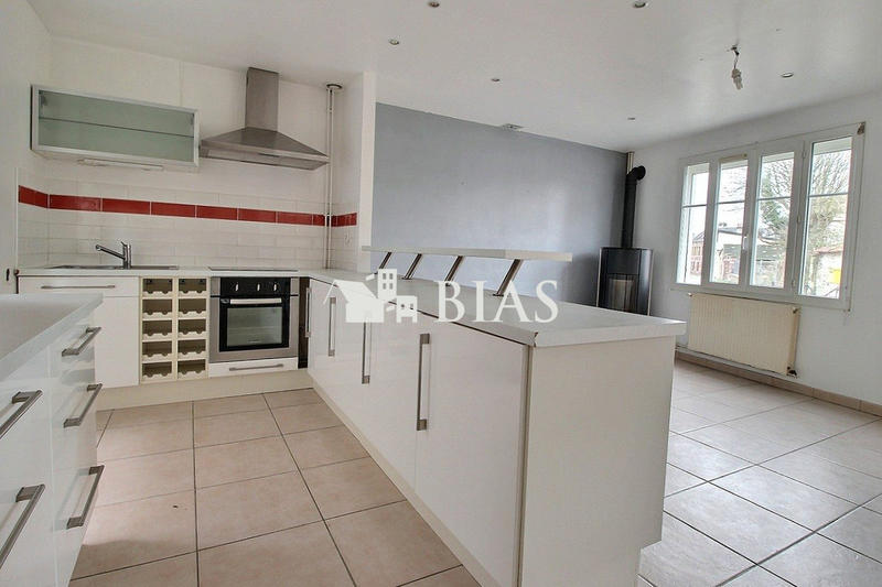 Maison - 71 m² - 5 pièces