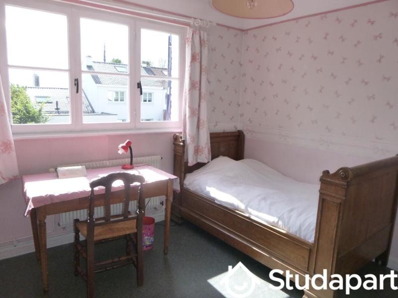 Chambre - 10 m² - 1 pièce