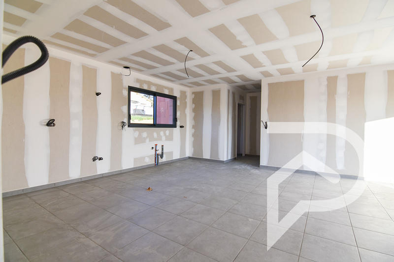 Maison - 99 m² - 4 pièces