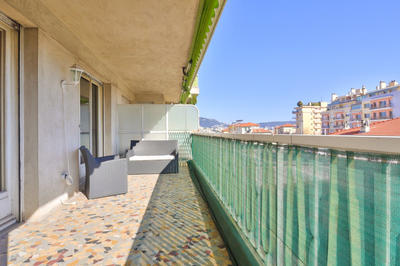 Appartement - 84 m² - 3 pièces