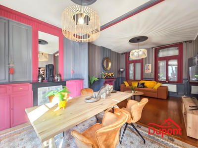 Maison - 240 m² - 11 pièces