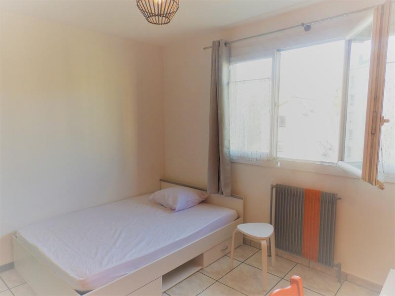 Appartement - 89 m² - 5 pièces