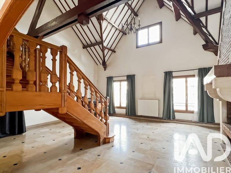 Maison - 195 m² - 6 pièces