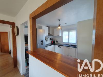 Maison - 93 m² - 4 pièces