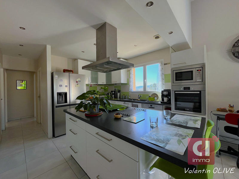 Maison - 105 m² - 4 pièces