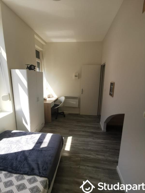 Chambre - 11 m² - 1 pièce