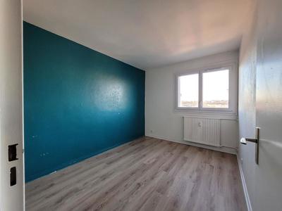 Appartement - 77 m² - 4 pièces