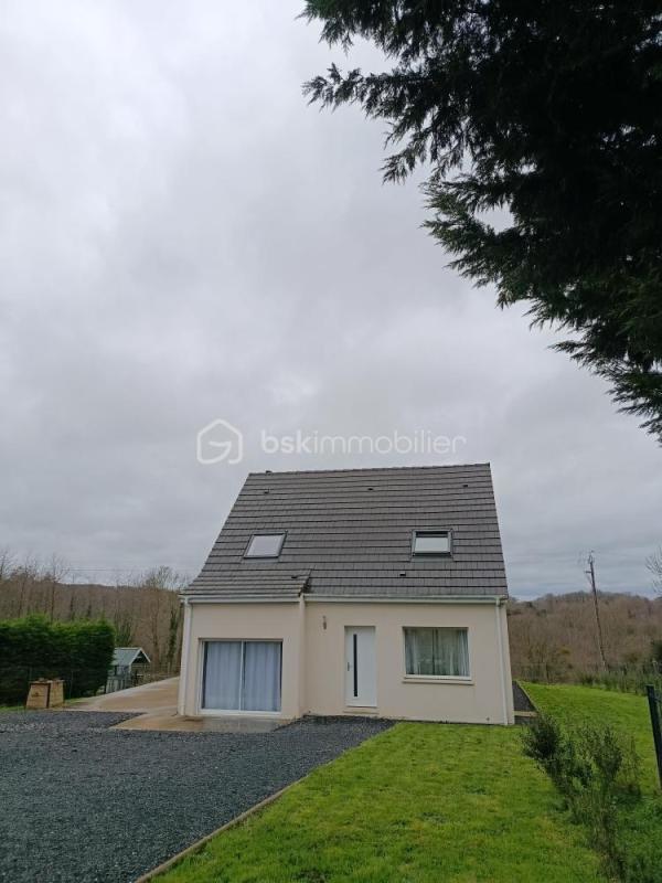 Maison traditionnelle - 102 m² - 5 pièces