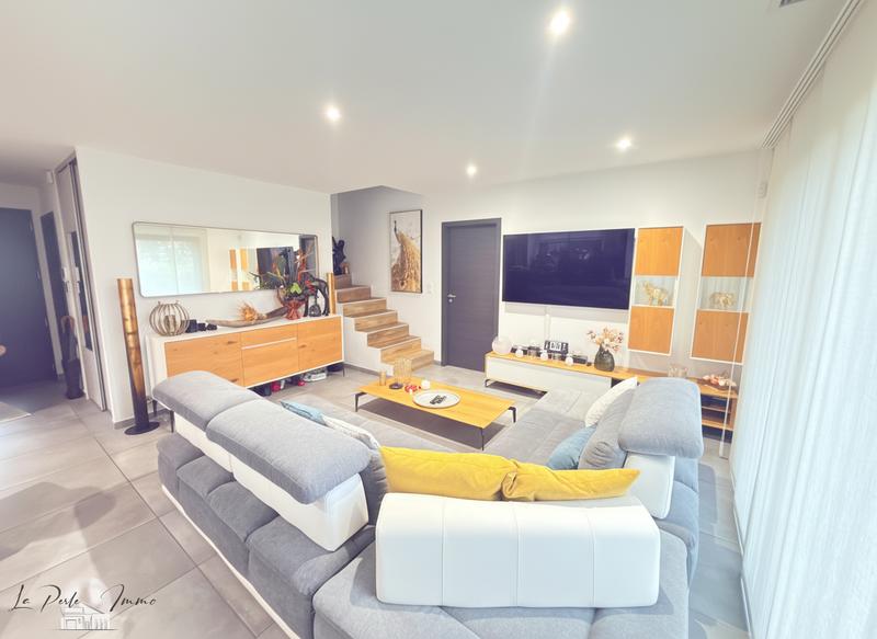 Villa - 137 m² - 4 pièces