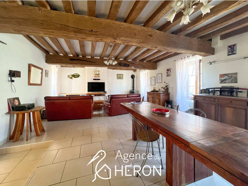 Maison - 177 m² - 9 pièces