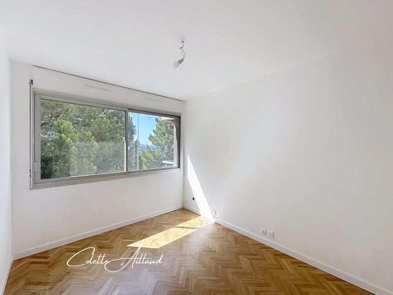 Appartement - 86 m² - 3 pièces