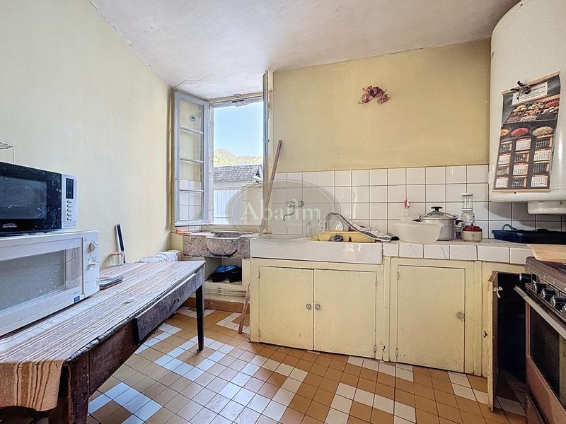 Maison - 165 m² - 8 pièces