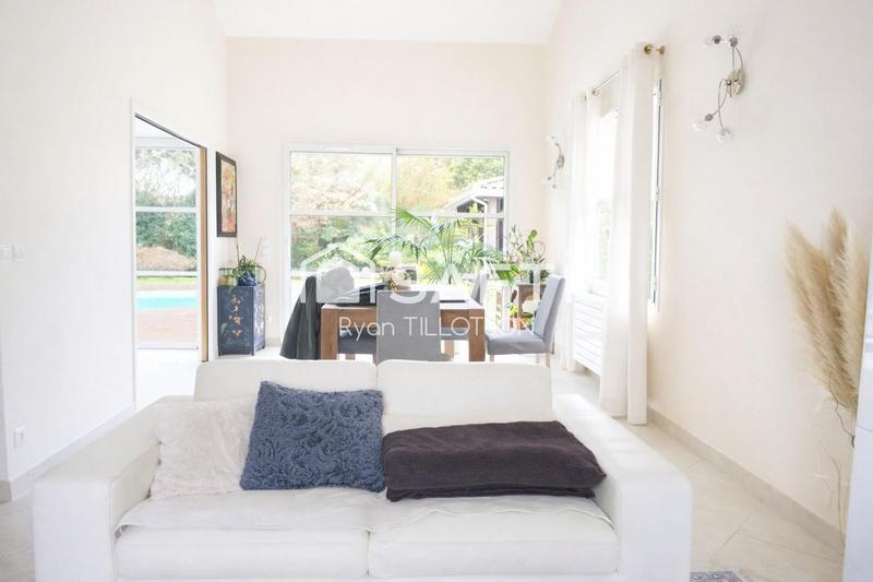 Maison - 158 m² - 5 pièces