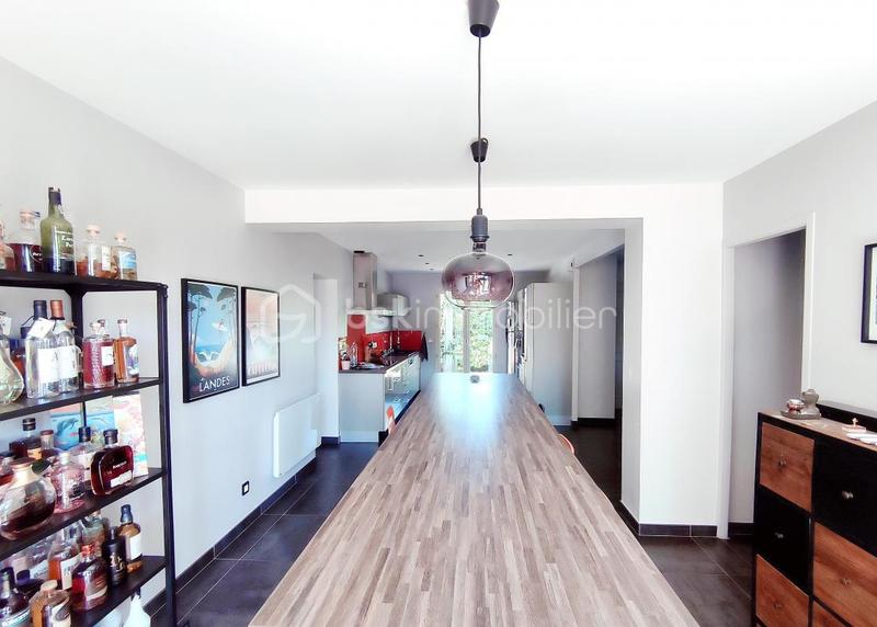 Villa - 187 m² - 6 pièces