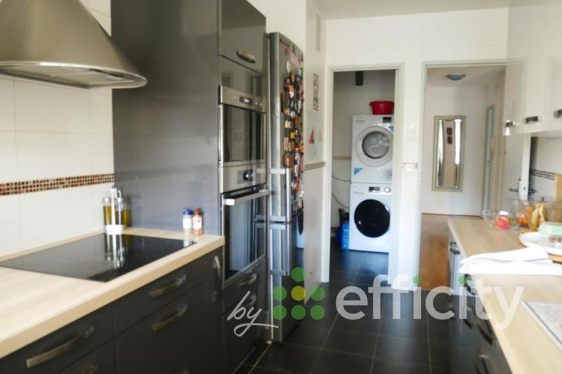 Appartement - 94 m² - 4 pièces