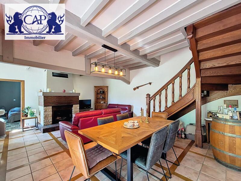 Maison - 195 m² - 7 pièces