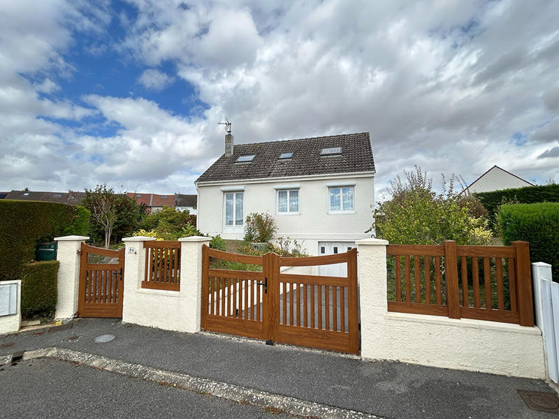 Maison - 92 m² - 4 pièces