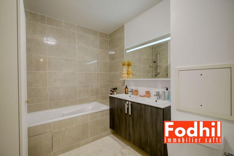 Appartement - 86 m² - 4 pièces