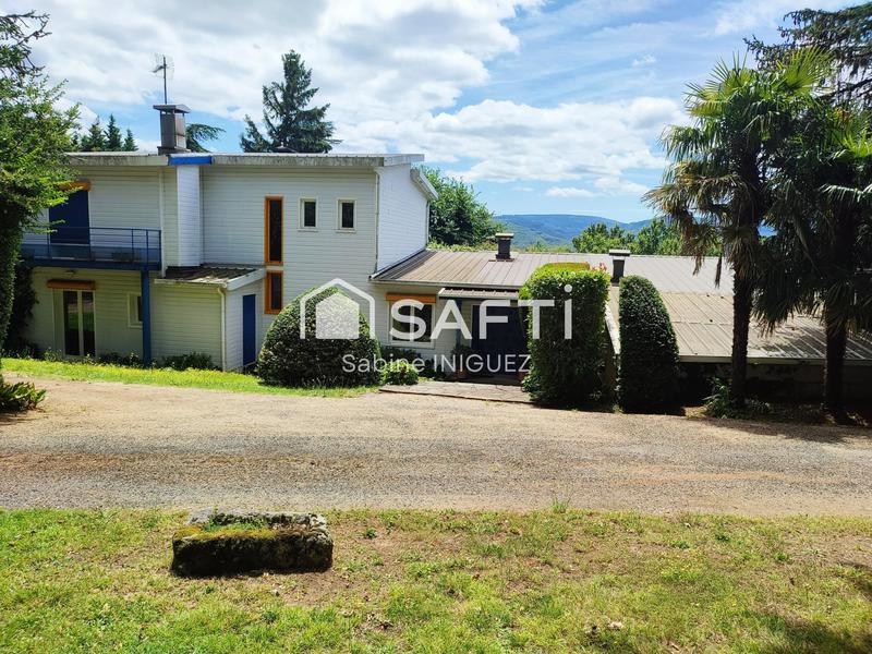 Maison - 299 m² - 8 pièces