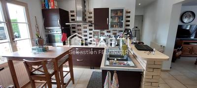 Maison - 185 m² - 9 pièces