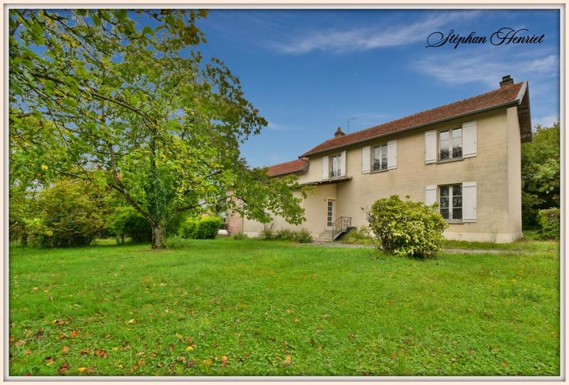 Maison de village - 106 m² - 4 pièces