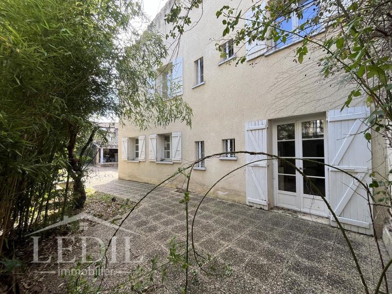 Maison de ville - 236 m² - 6 pièces