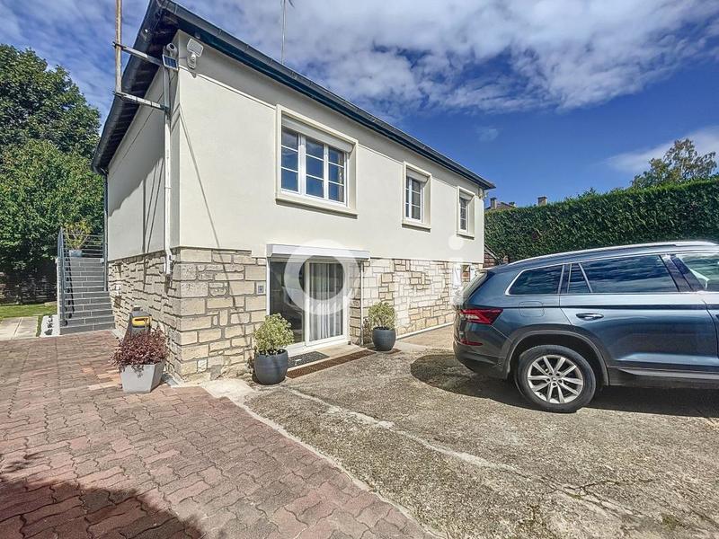 Maison - 145 m² - 6 pièces