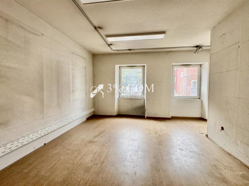 Local commercial - 57 m² - 2 pièces