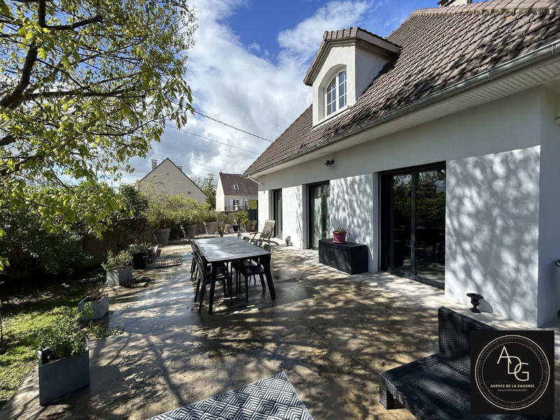 Maison - 160 m² - 7 pièces