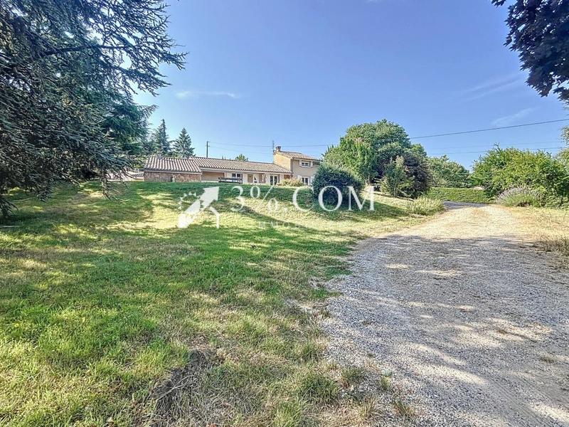 Maison - 182 m² - 8 pièces