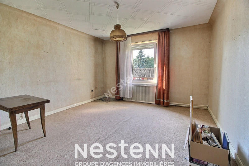 Maison - 176 m² - 9 pièces