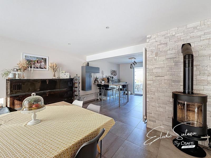 Maison - 144 m² - 7 pièces