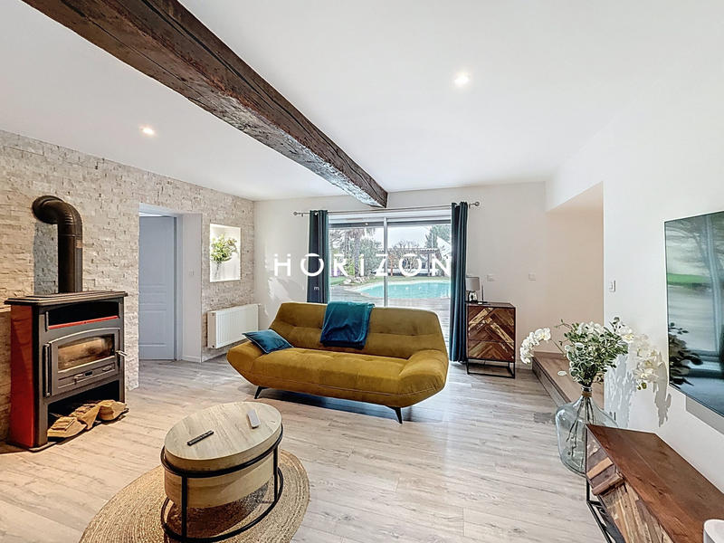 Maison ancienne - 195 m² - 7 pièces