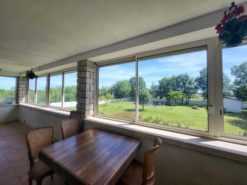 Maison - 200 m² - 7 pièces