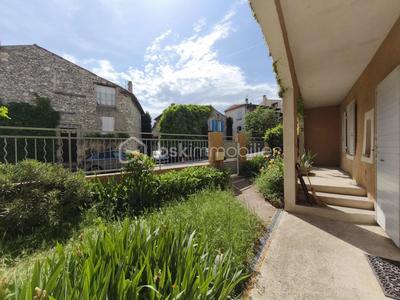 Maison de village - 167 m² - 7 pièces