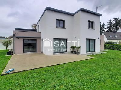 Maison - 146 m² - 6 pièces