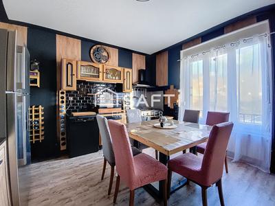 Maison - 127 m² - 5 pièces