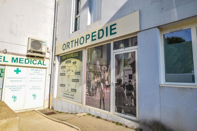 Local commercial - 120 m²