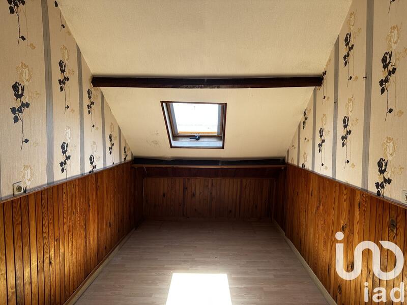 Maison - 198 m² - 9 pièces