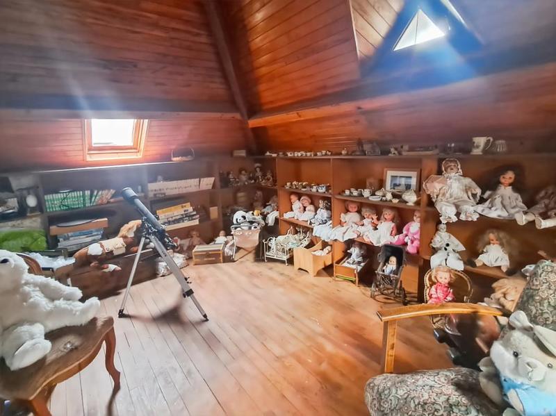 Maison - 325 m² - 11 pièces