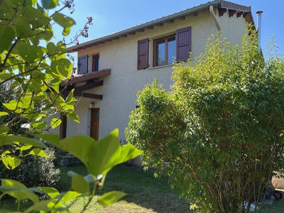 Maison - 141 m² - 5 pièces