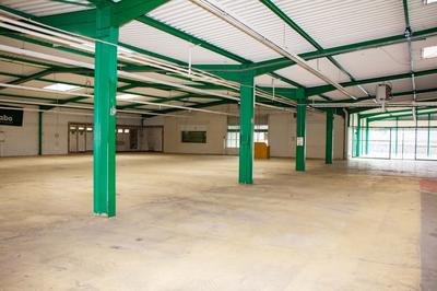 Bureau - 1 800 m² - 3 pièces