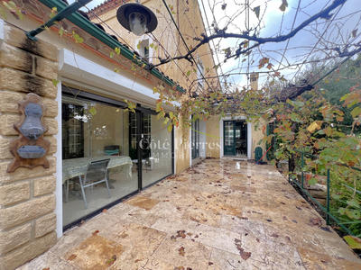 Maison - 178 m² - 7 pièces