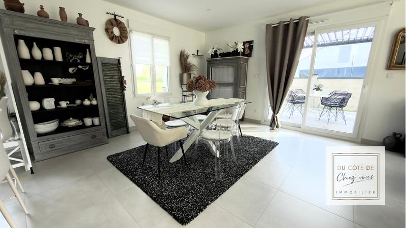 Maison - 95 m² - 5 pièces